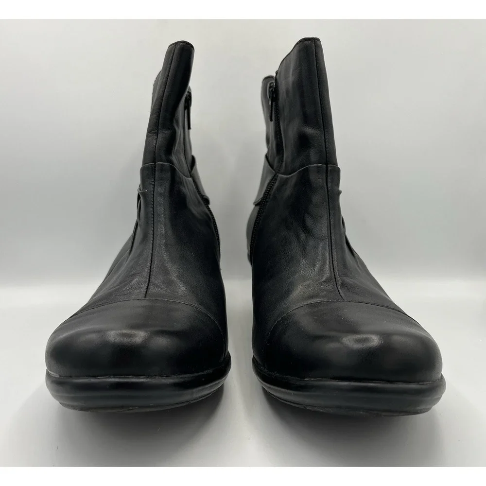 Clarks product women